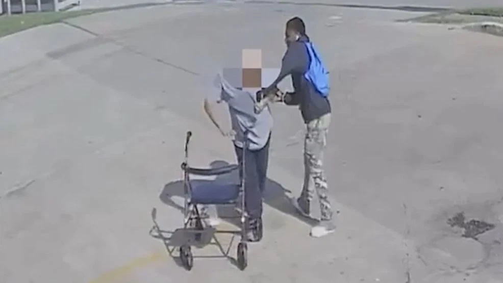Elderly Man Robbed for $6 in Houston Convenience Store Parking Lot